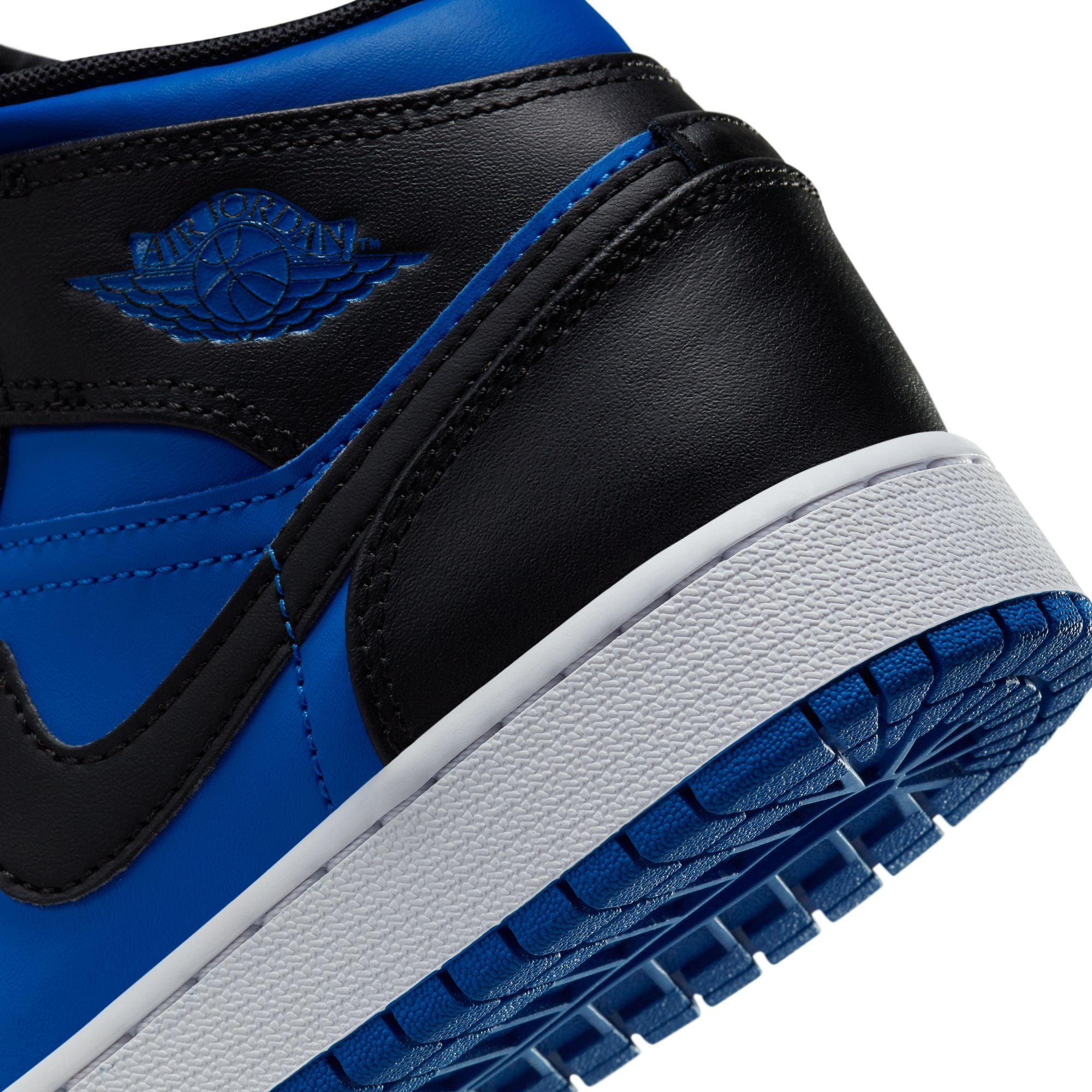 Air Jordan 1 Mid Big Kids' Shoes