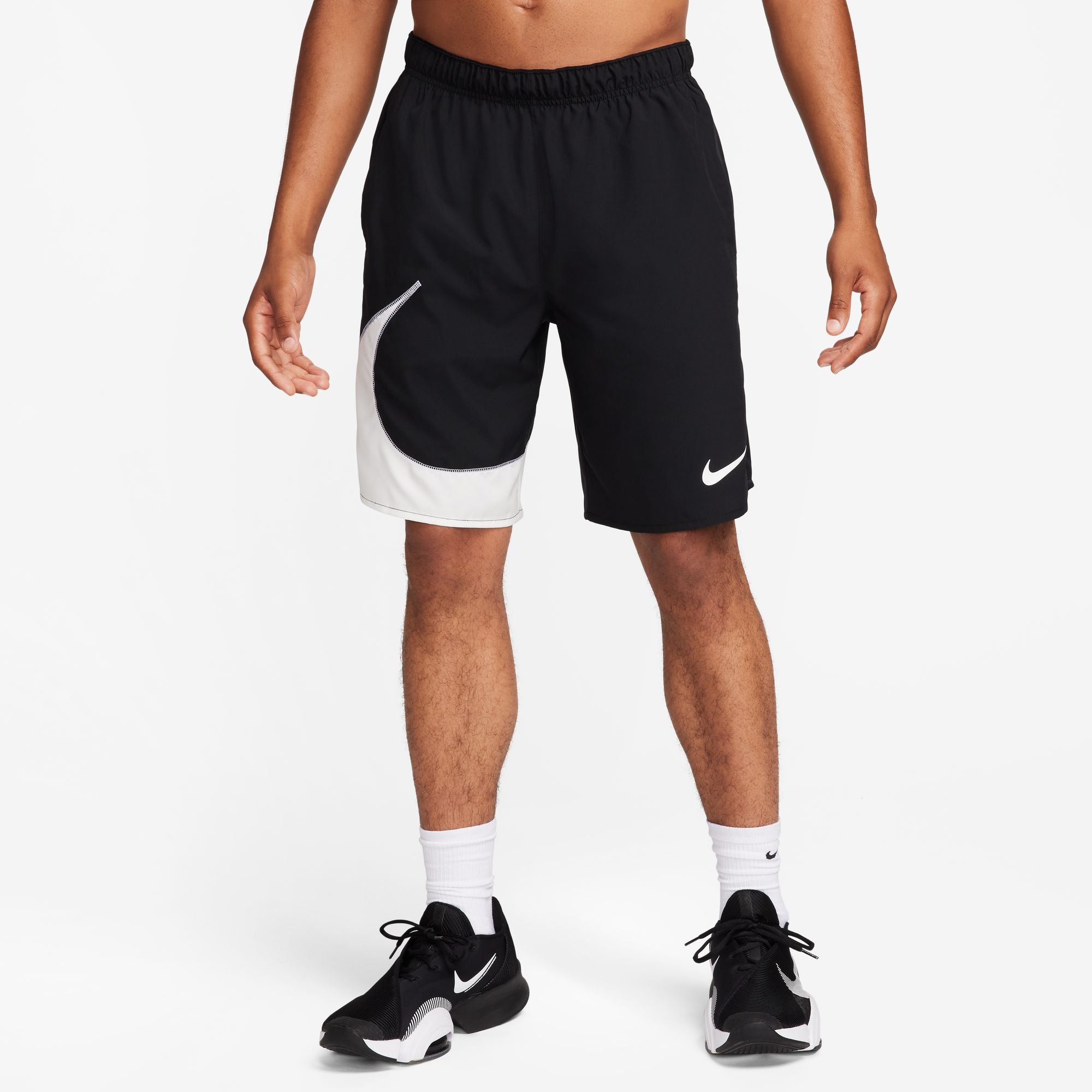 Nike Dri-FIT Challenger Men's 9" Unlined Versatile Shorts