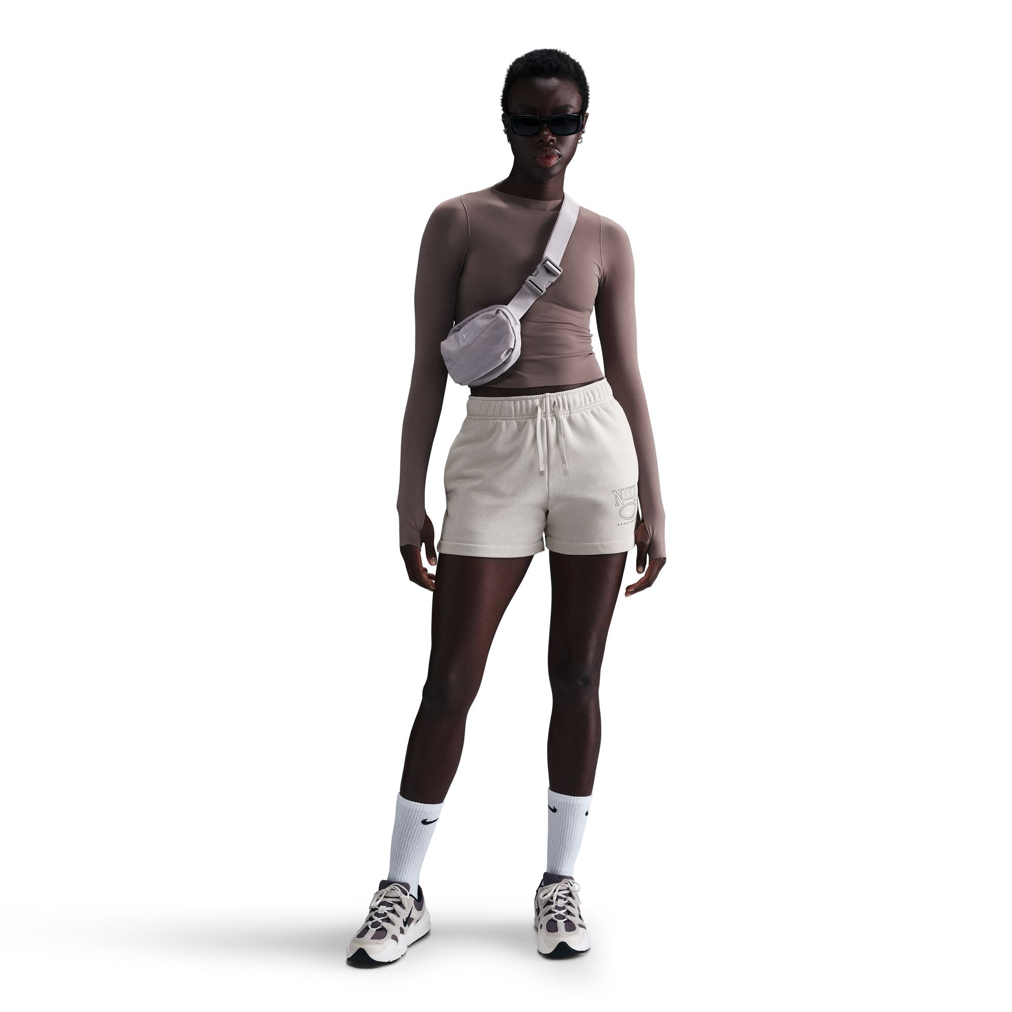 Nike Sportswear Club Fleece Women's Mid-Rise 4" Graphic Shorts