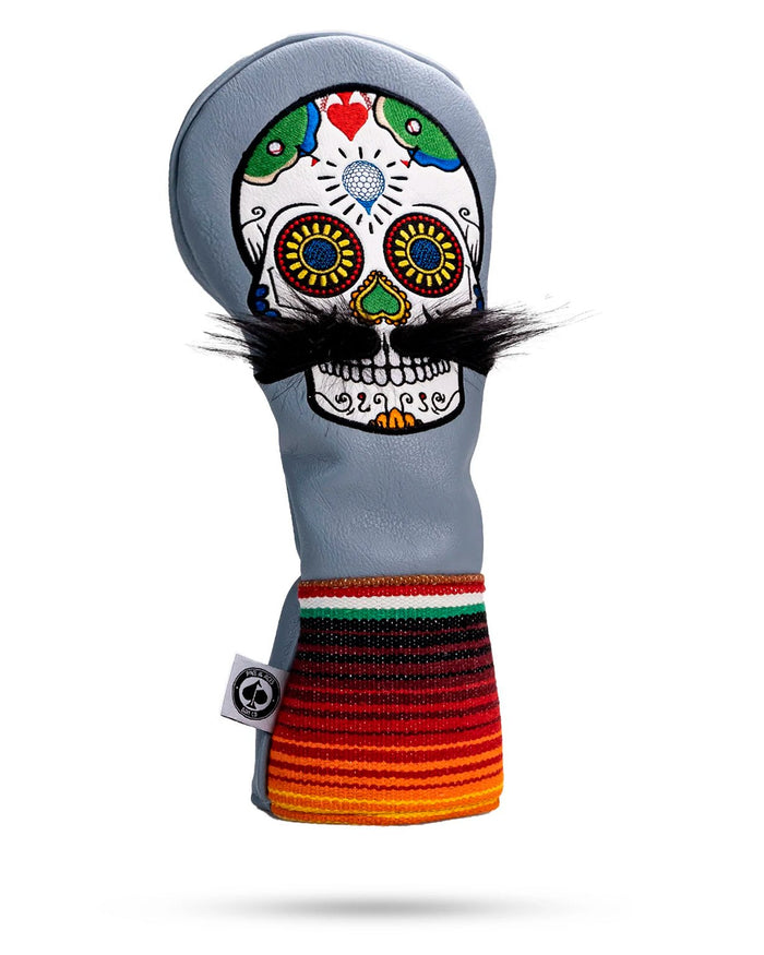 Funda de conductor gris con diseño de calavera de azúcar con bigote