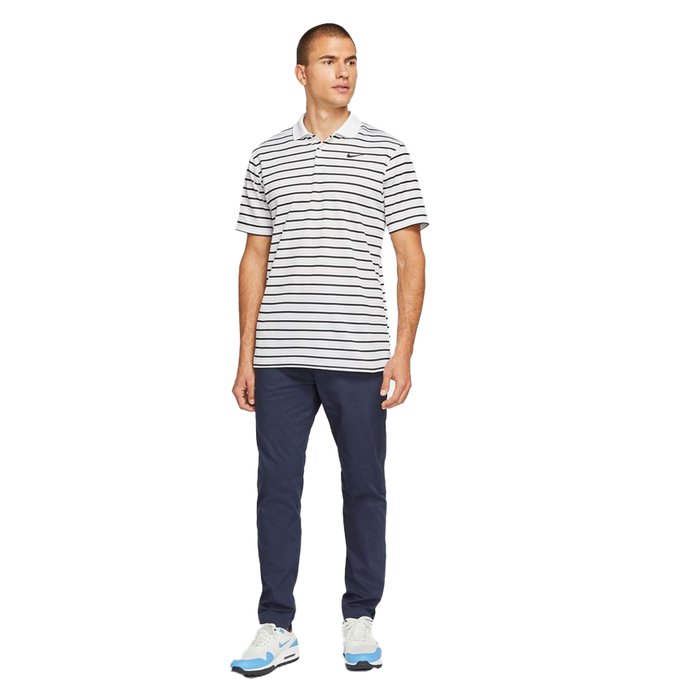 Pantalones chinos de golf Nike Dri-Fit UV de corte entallado para hombre