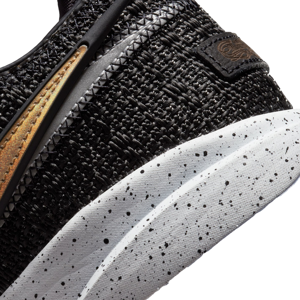 Nike Men's LeBron 20 Basketball Shoes