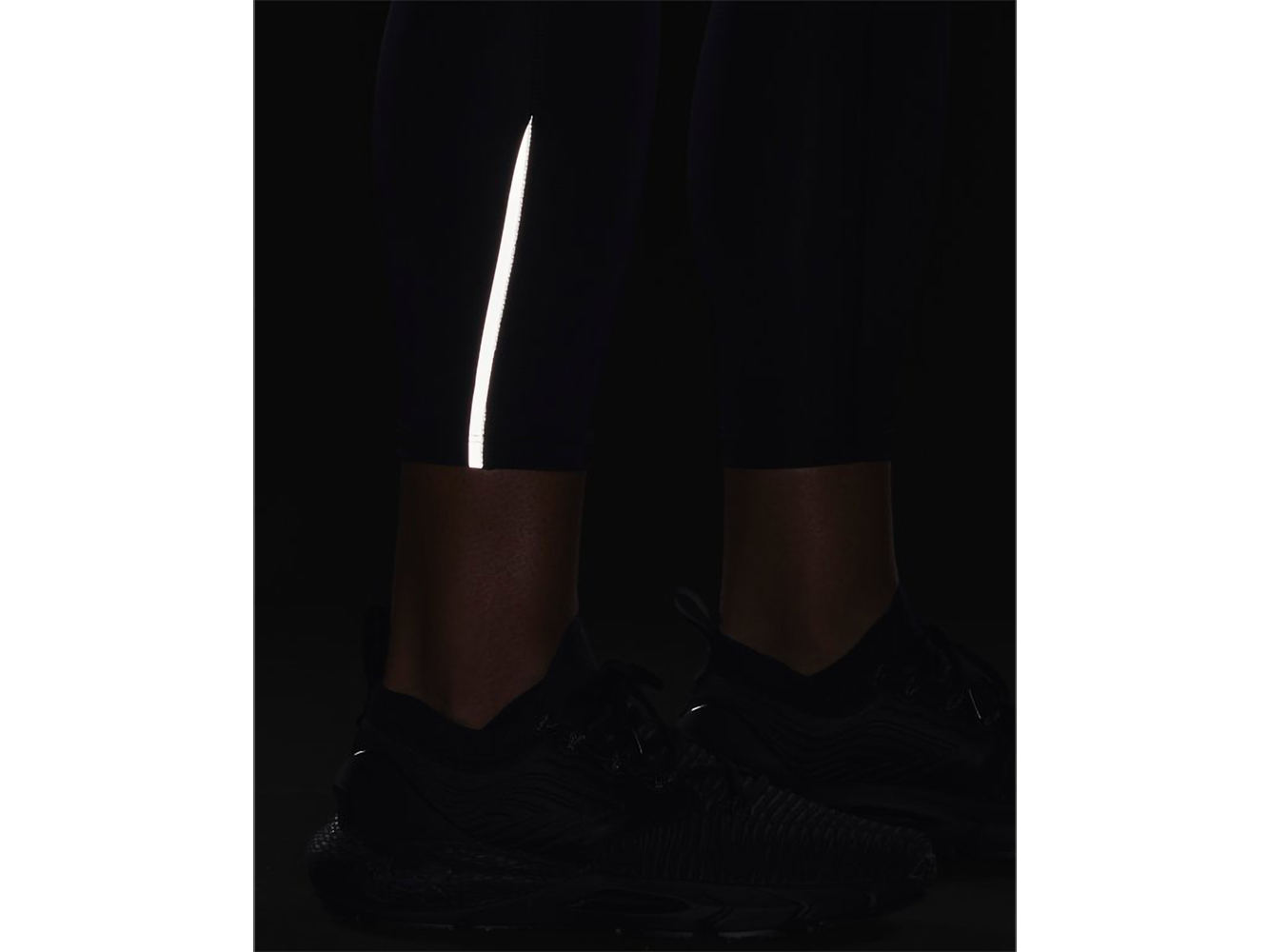 UA Women's Launch Ankle Tights