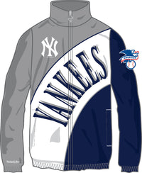 Cortavientos retro con forro y diseño arqueado de los New York Yankees de Mitchell & Ness - Pequeño
