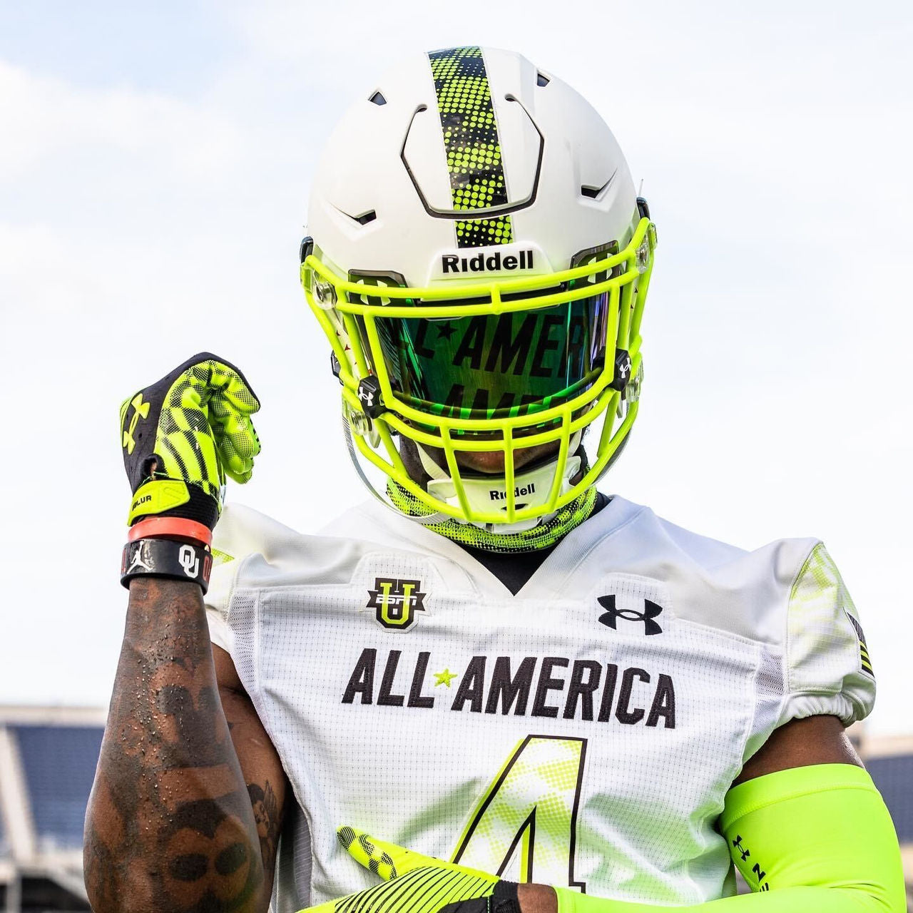 Youth Football Uniforms: How to Choose the Best Fit for Your Team