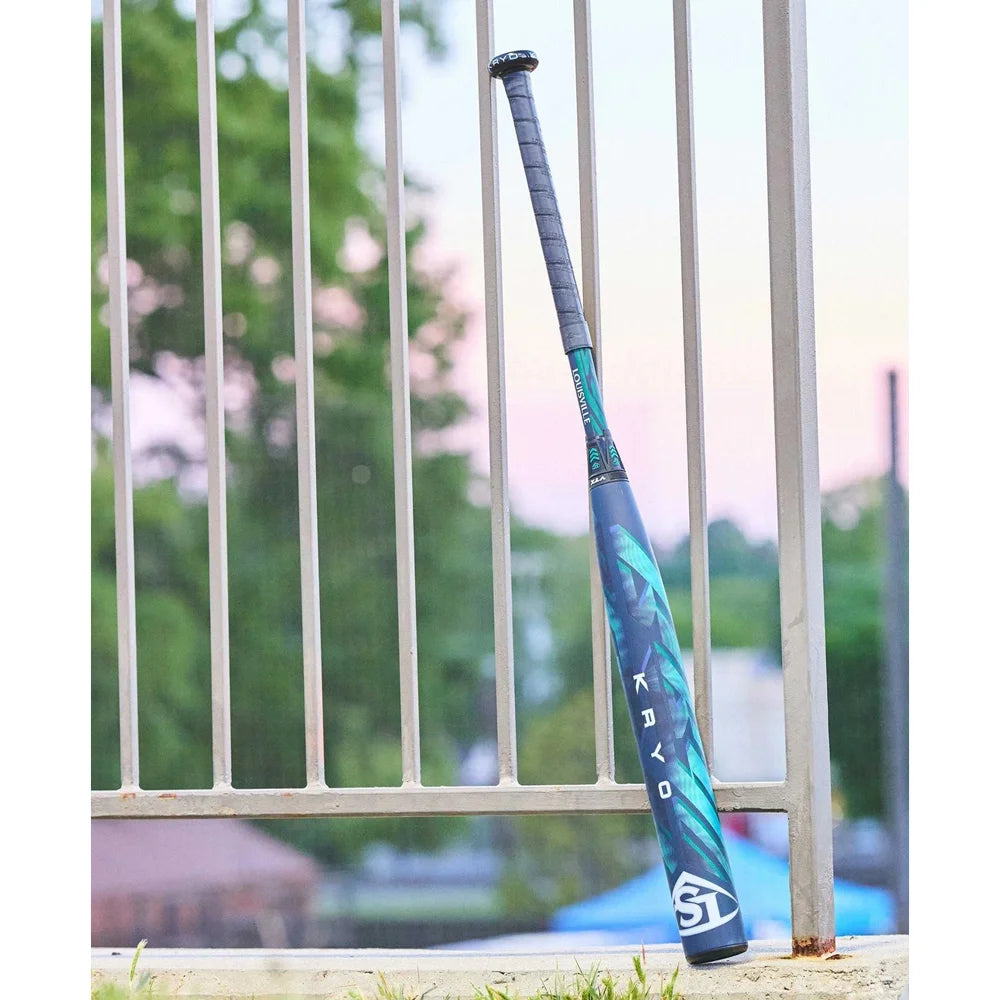 2025 Louisville Slugger Kryo Fastpitch Softball Bat