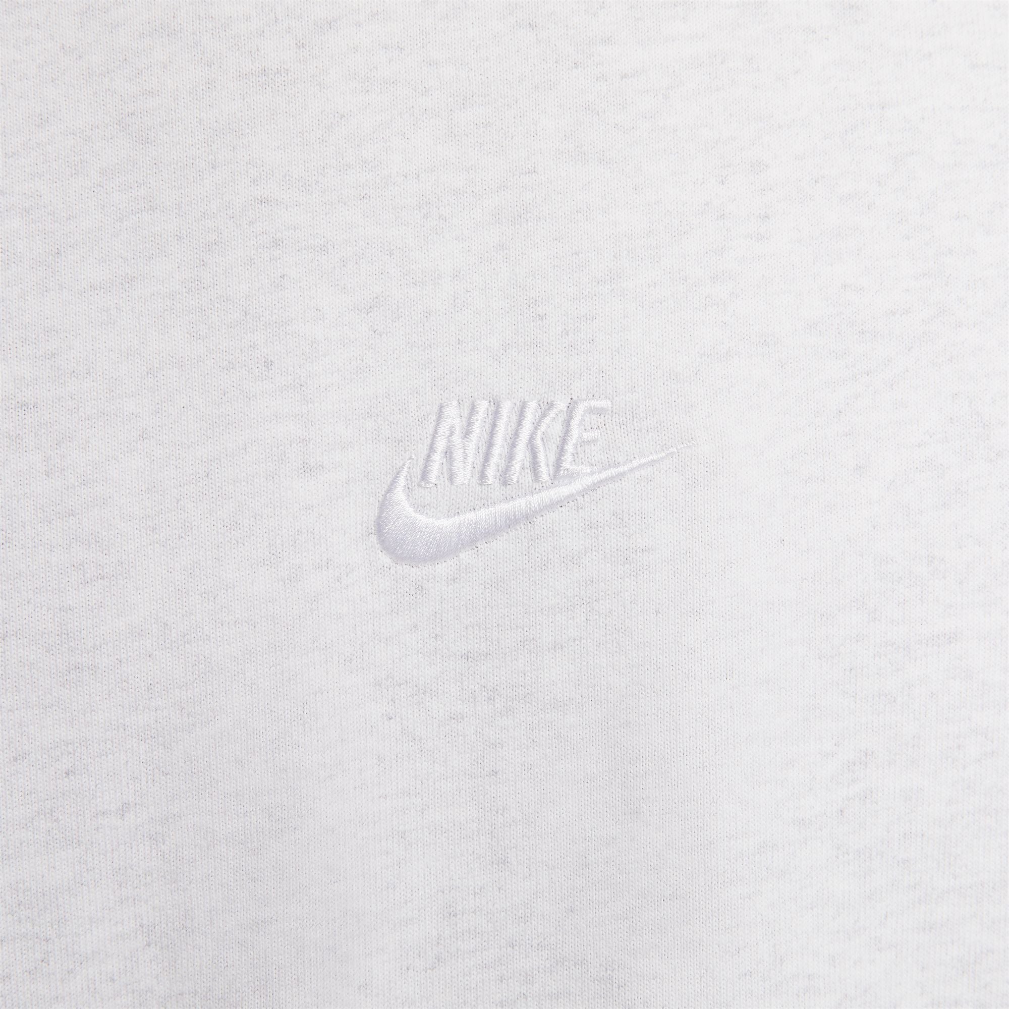 Nike Men's Sportswear Premium Essentials