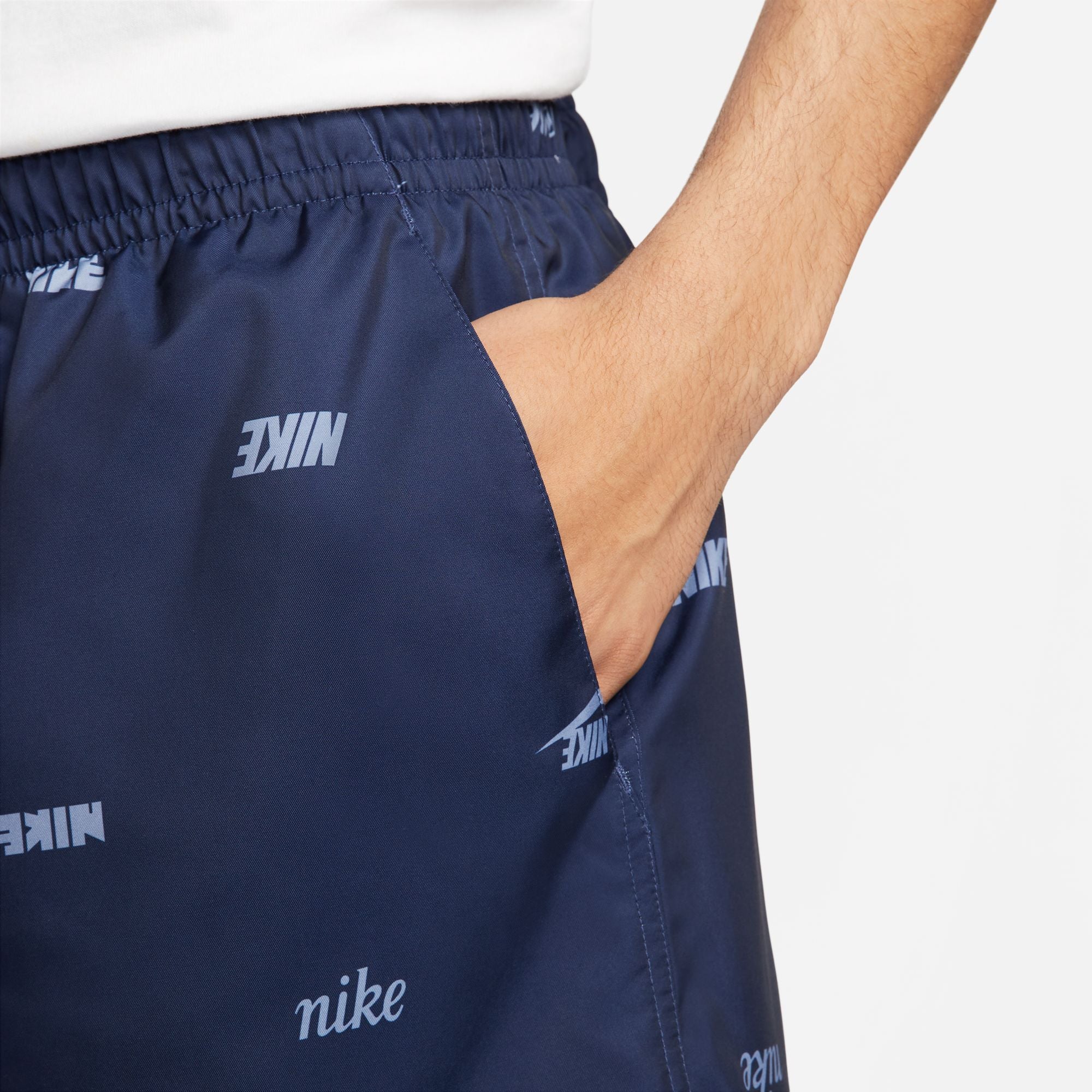 Nike Club Men's Woven Allover Print Flow Shorts