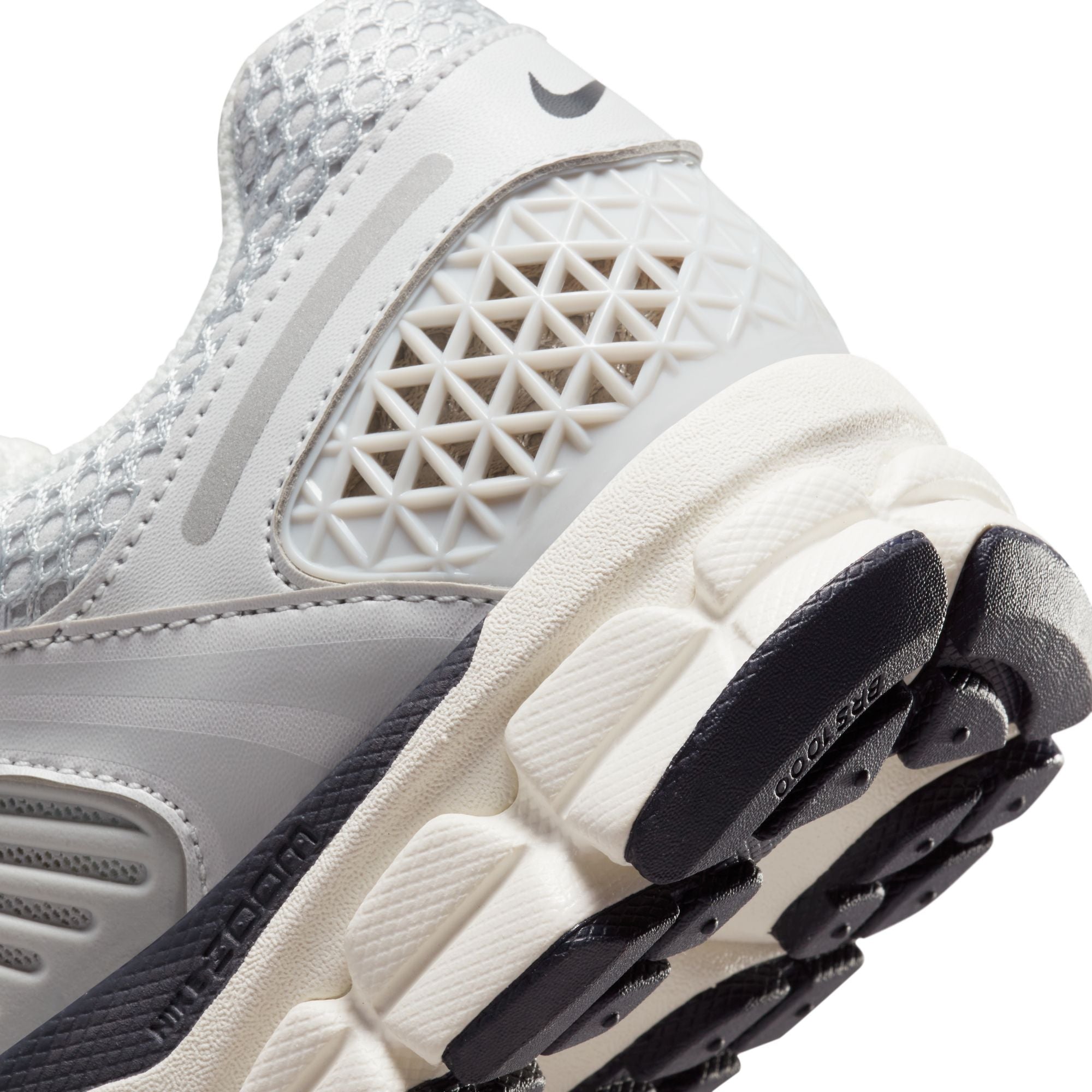 Nike Zoom Vomero 5 Women's Shoes