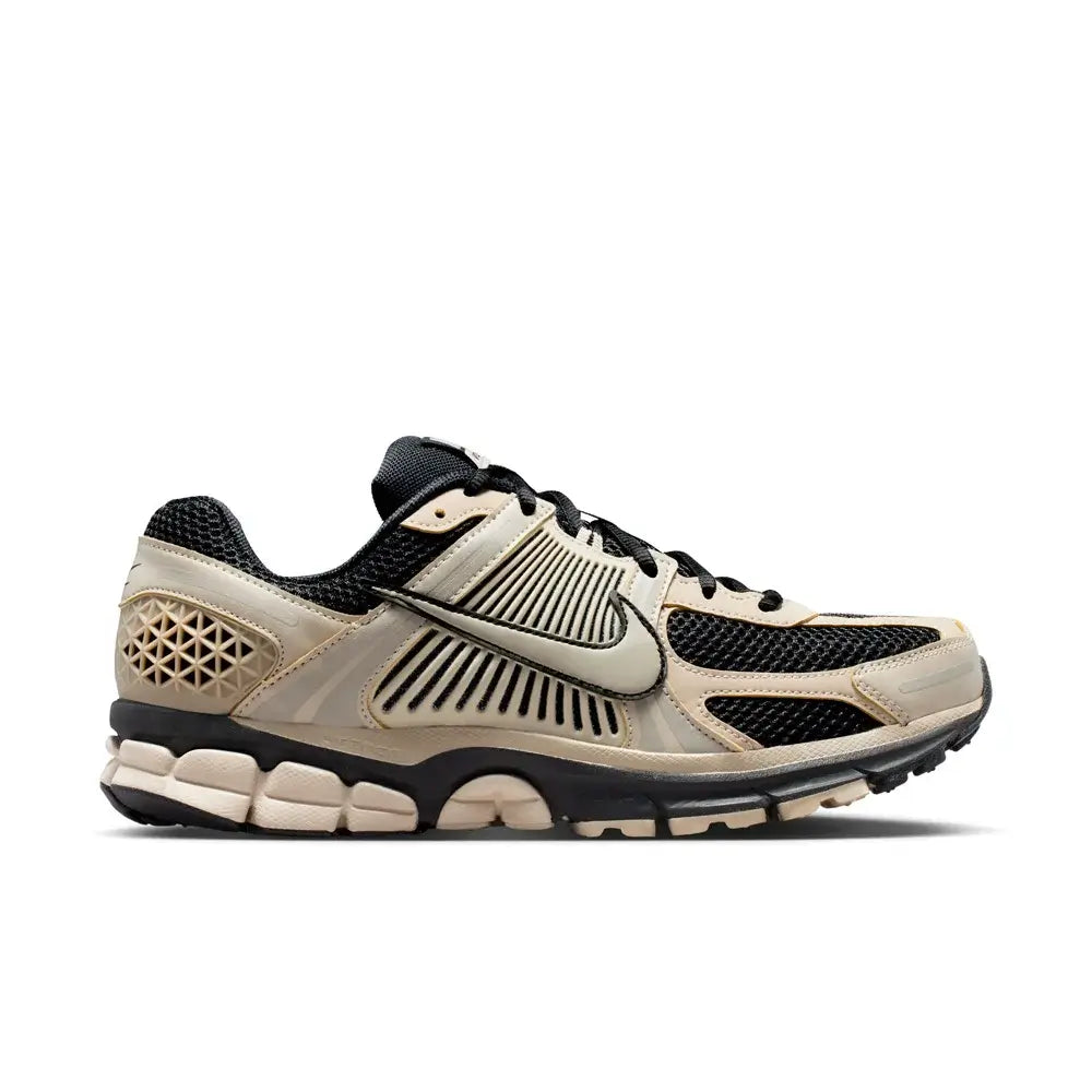 Nike Zoom Vomero 5 – Midway Sports Nike Zoom Vomero 5 – Midway Sports