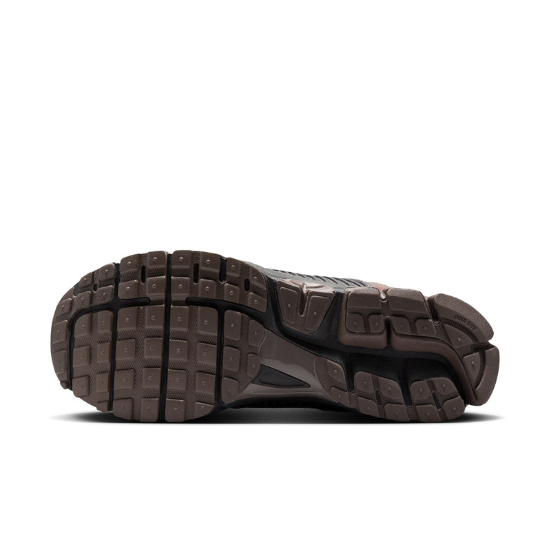 Nike Zoom Vomero 5 Men's Shoes