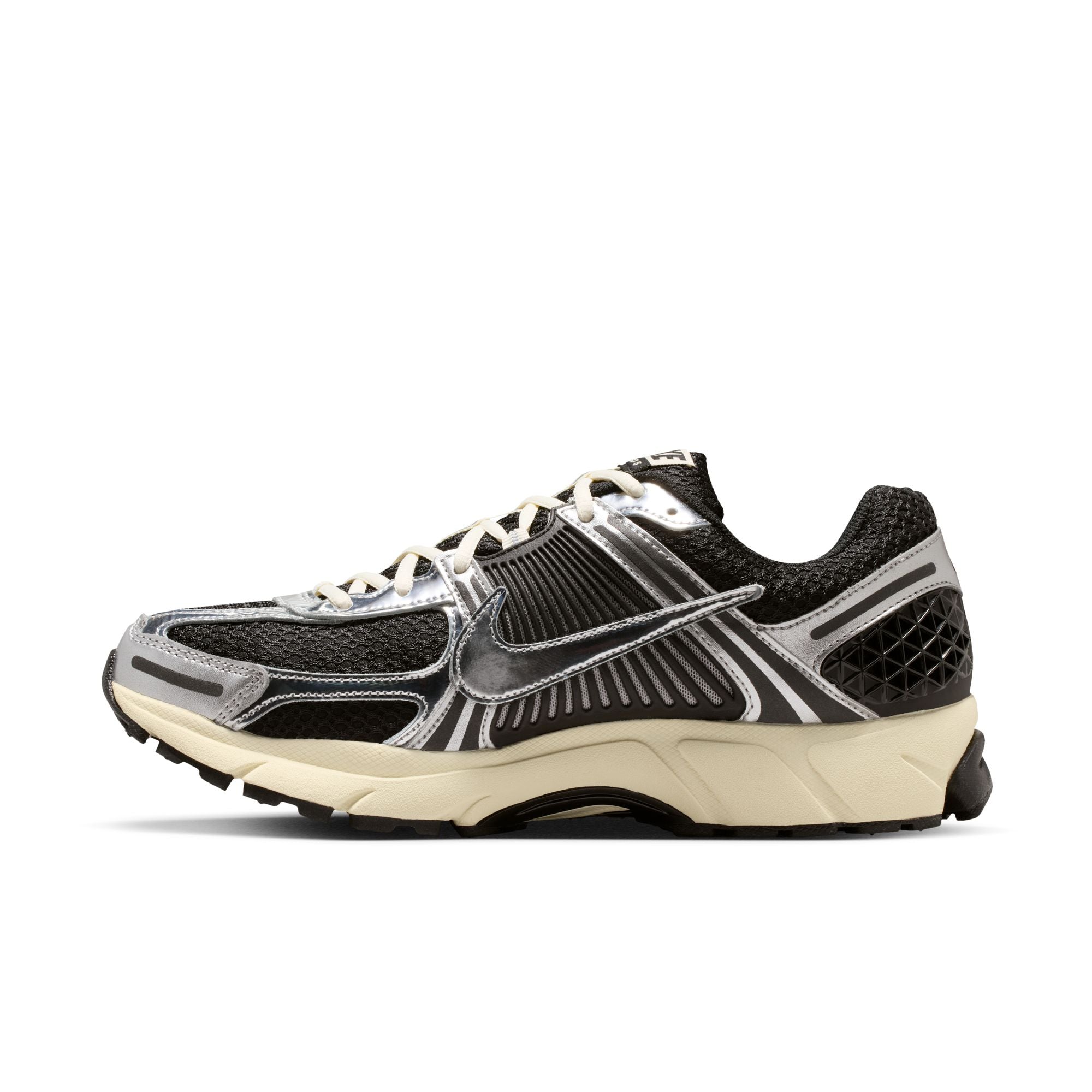 Nike Zoom Vomero 5 Men's Shoes