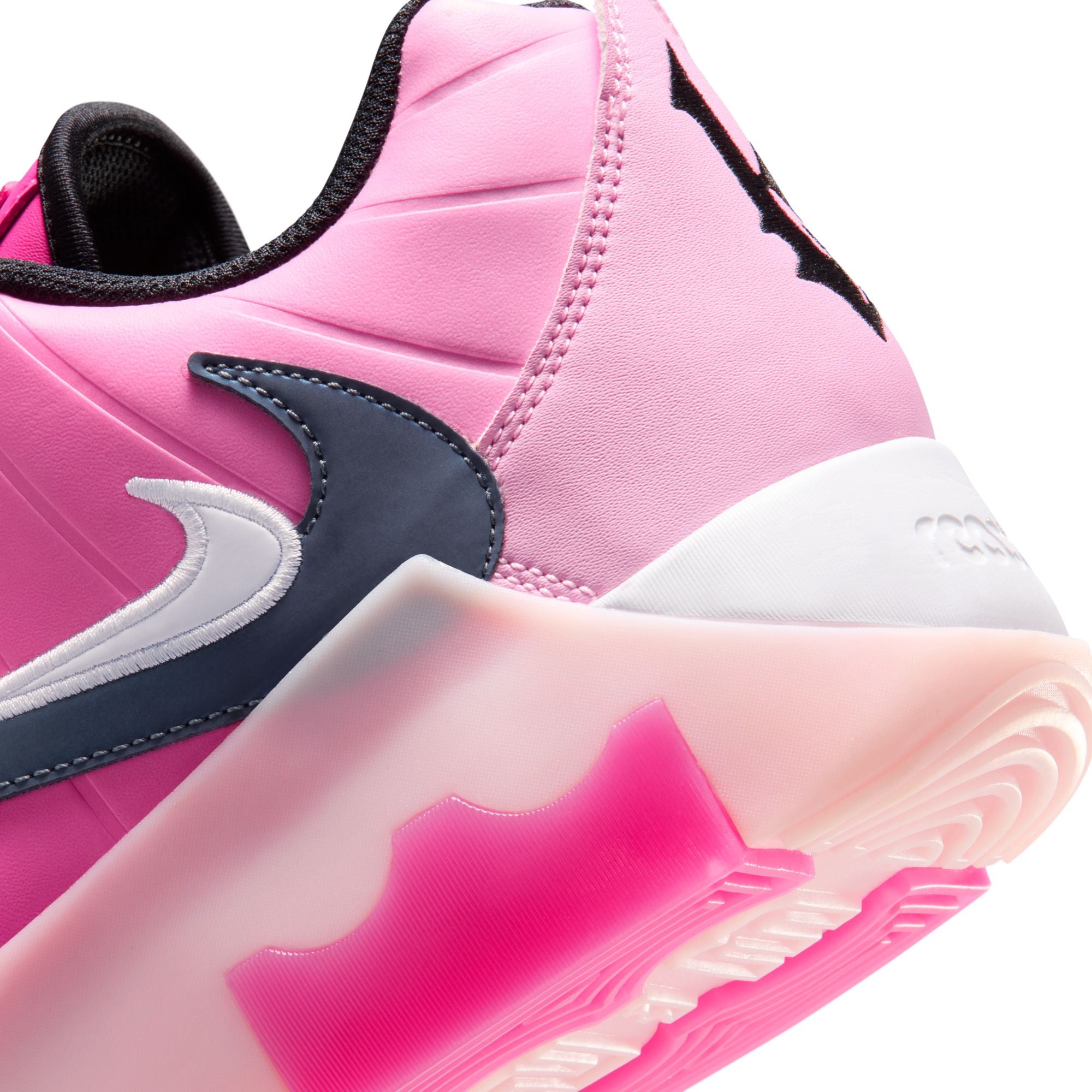 LeBron Witness 9 Basketball Shoes