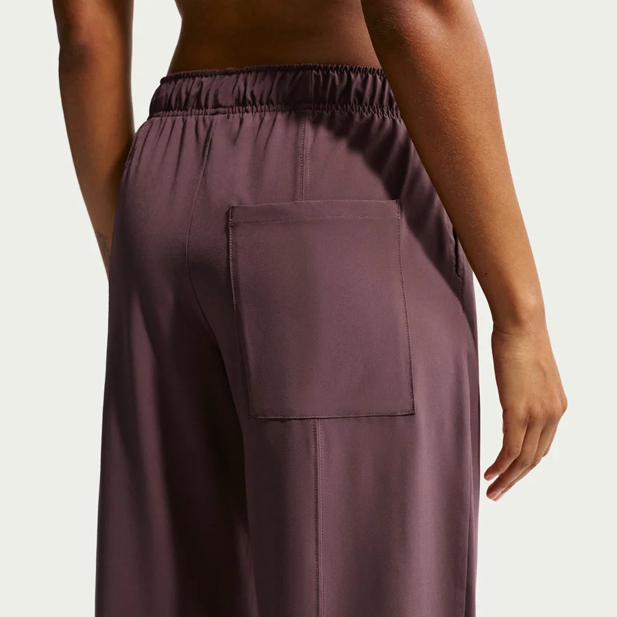 Nike One Women's Dri-FIT Woven Wide-Leg Pants