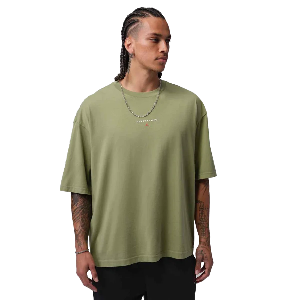 Jordan Men's Flight Essentials Oversized Patch T-Shirt