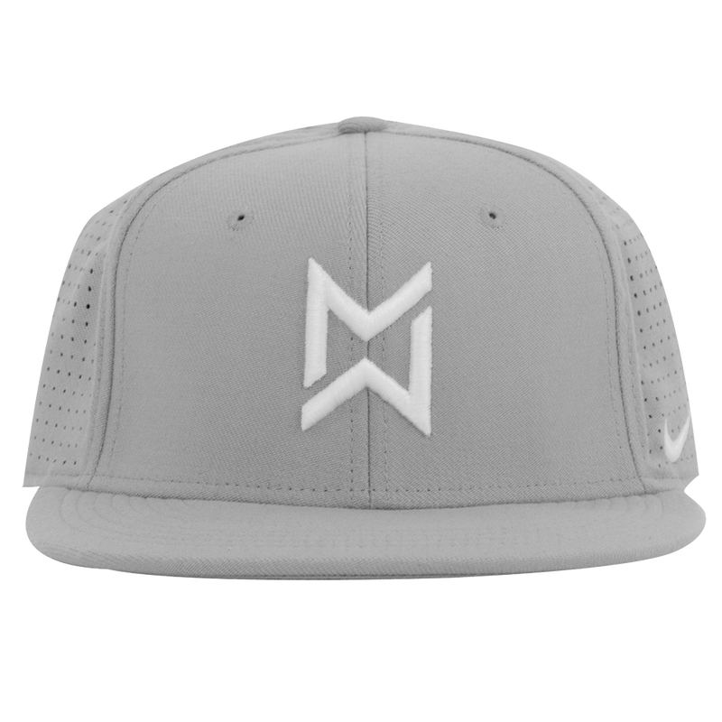 Gorra Nike True Swoosh Flex de Midway Sports