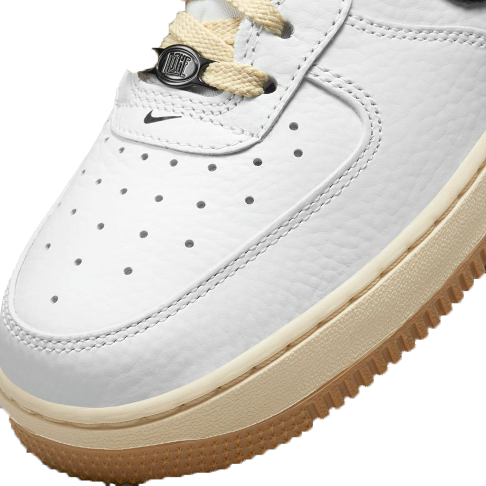 Nike Air Force 1 07 LX Low Women s White