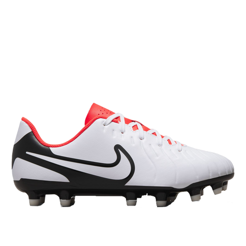 Botas de fútbol para terreno firme