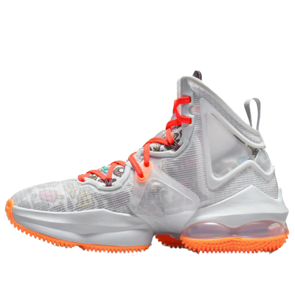 Nike LeBron XIX Youth selling Basketball Shoes 7Y