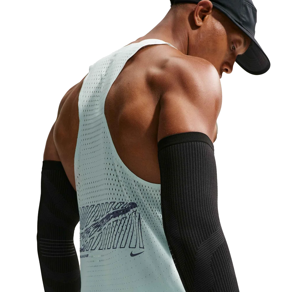 Nike Men's AeroSwift  Dri-FIT ADV Running Singlet