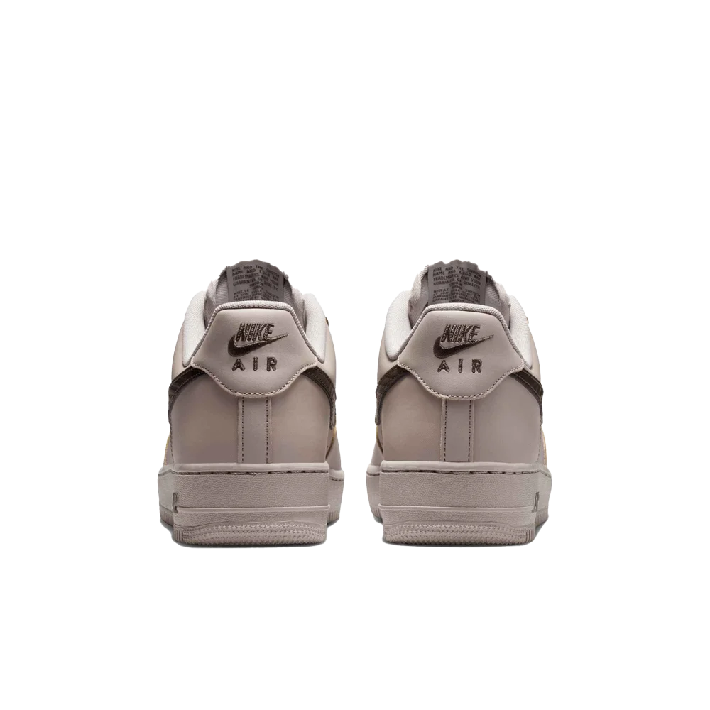 Nike Men's Air Force 1 '07 Basketball Shoes