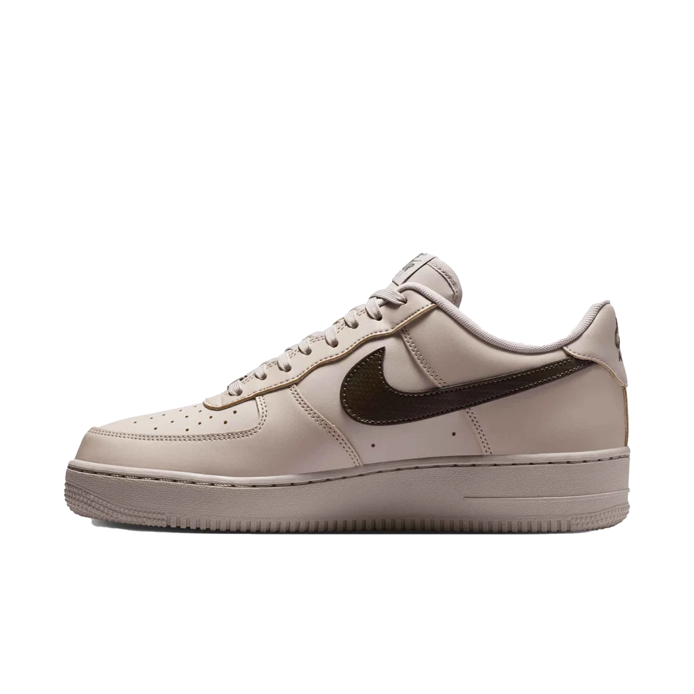 Nike Men's Air Force 1 '07 Basketball Shoes