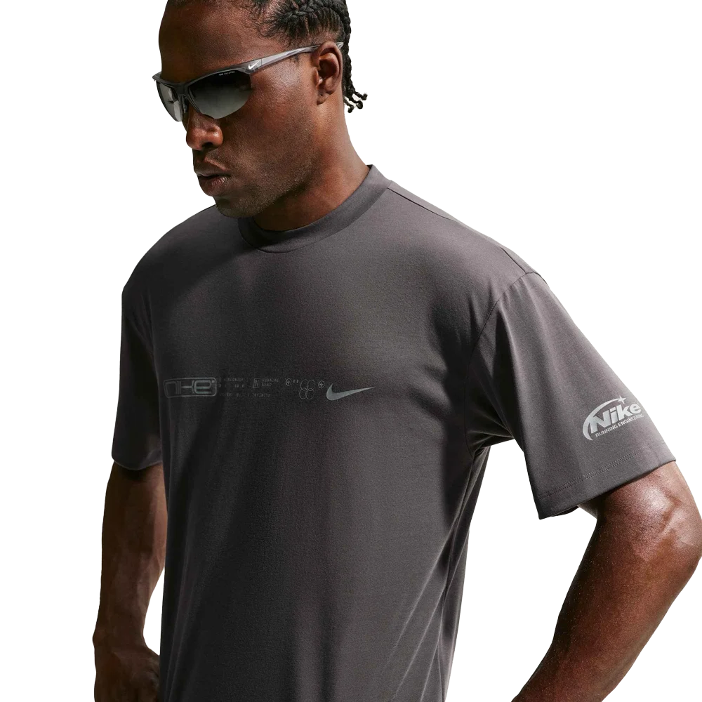 Nike Men's Dri-FIT Short-Sleeve Running Top