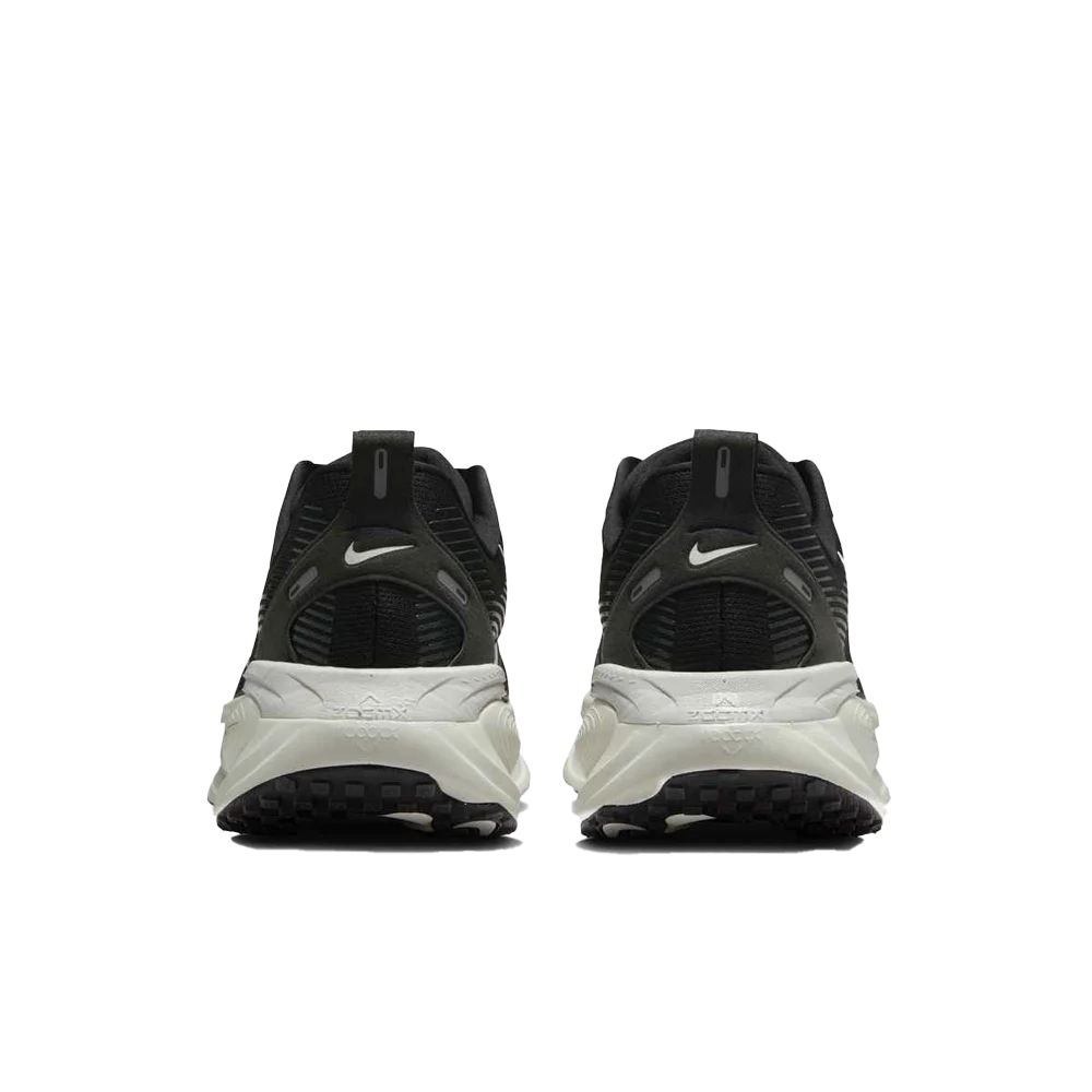 Nike Men's Vomero 18 Road Running Shoes