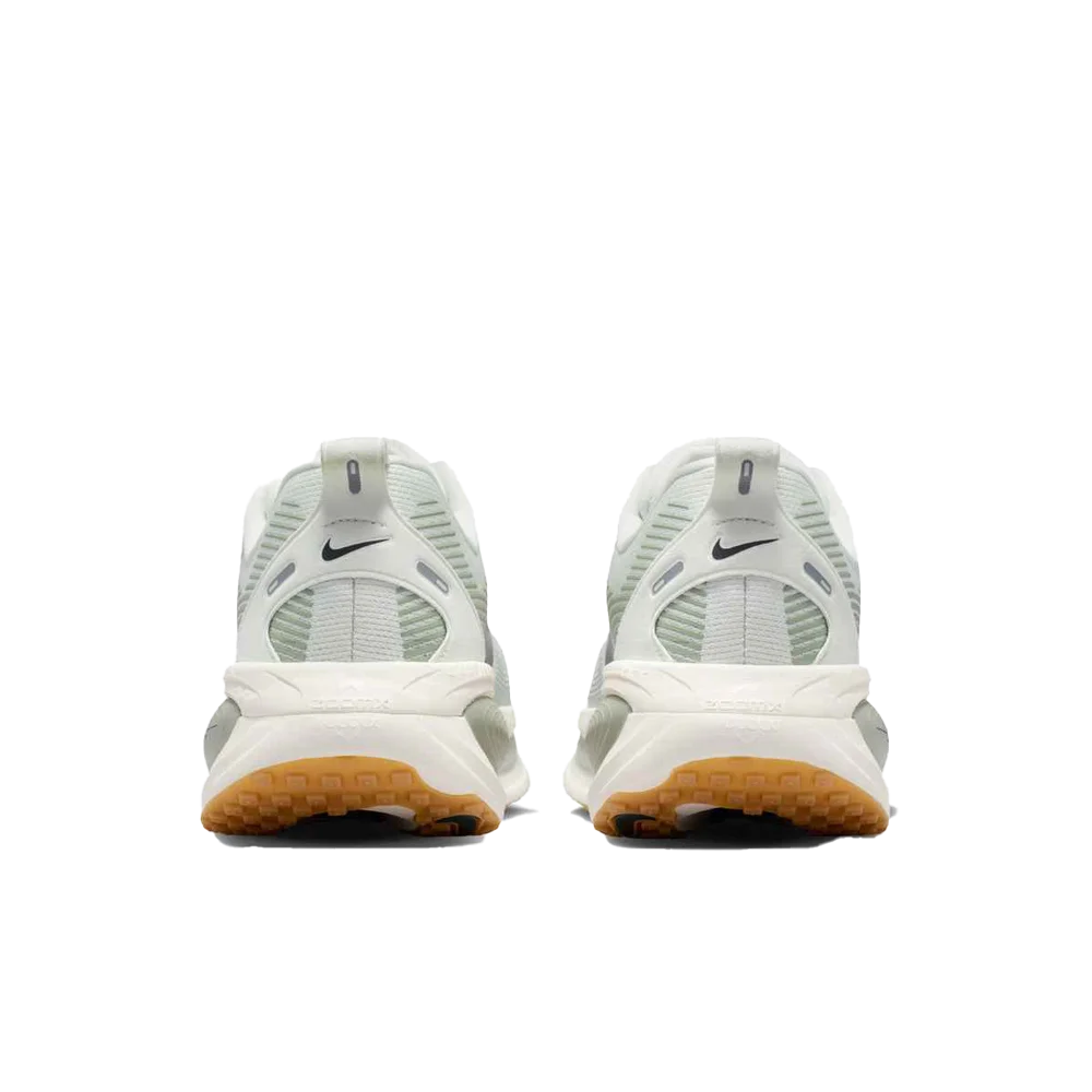 Nike Men's Vomero 18 Road Running Shoes