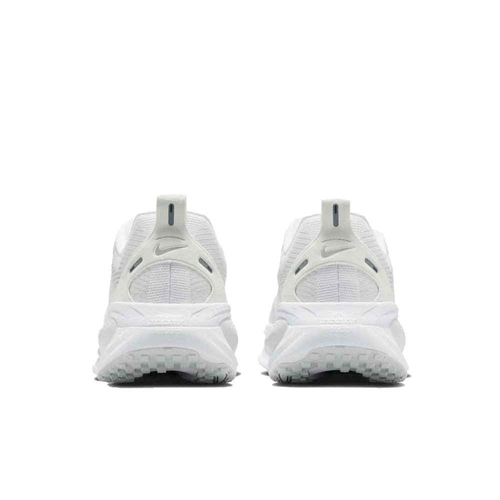 Nike Men's Vomero 18 Road Running Shoes