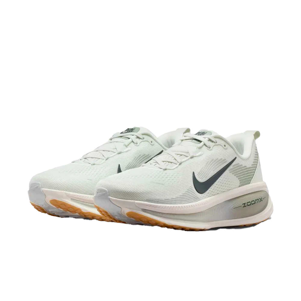 Nike Men's Vomero 18 Road Running Shoes