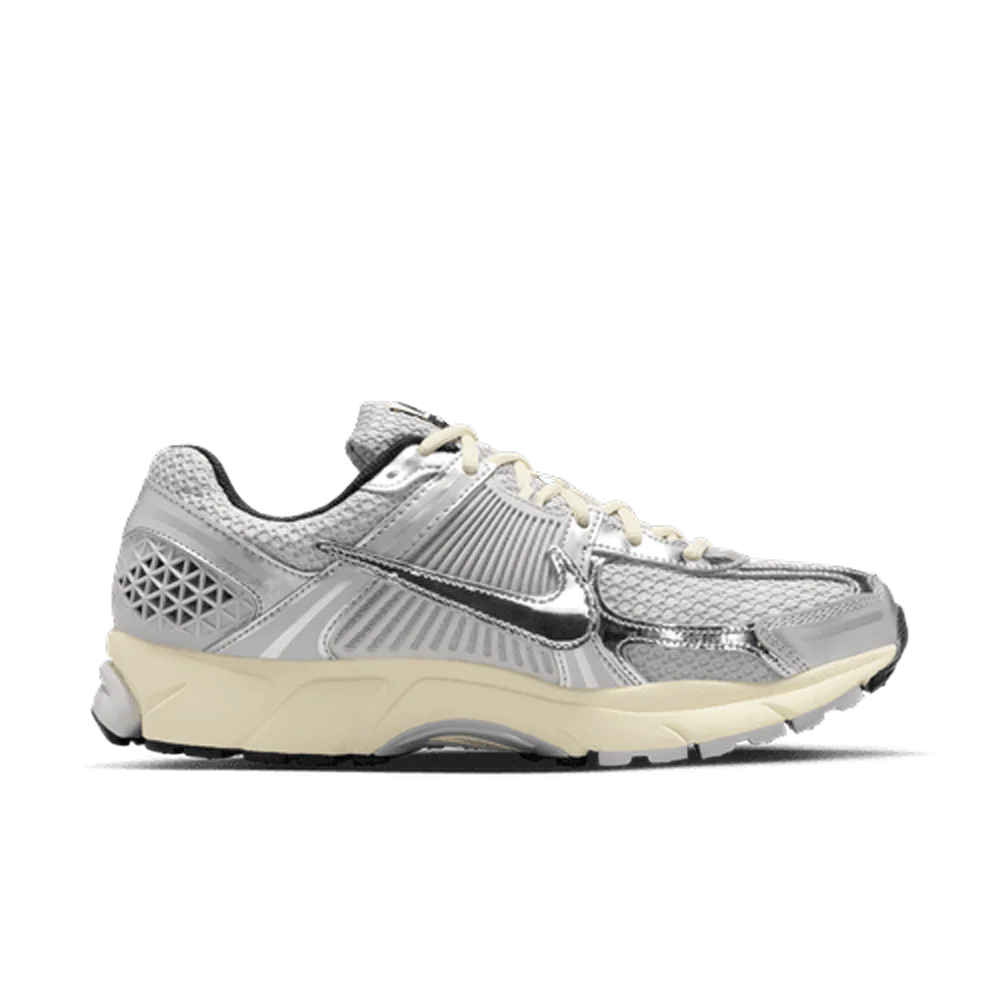 Nike Men's Zoom Vomero 5 Shoes