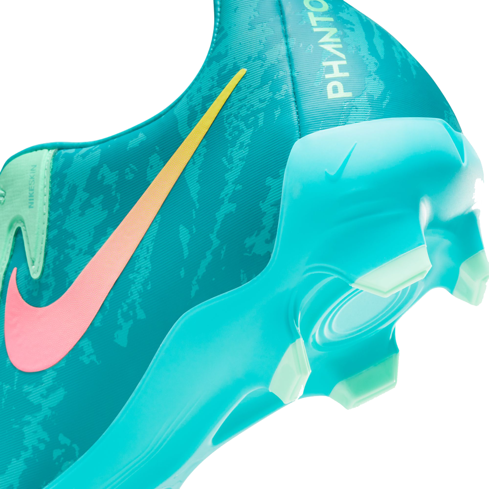 Nike Phantom GX 2 Elite LV8 FG Low-Top Soccer Cleats. Nike.com