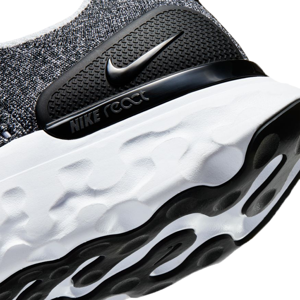 Nike phantom shops running shoes