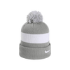 Gorro Nike Team con pompón SL (2412 Dh) en blanco 