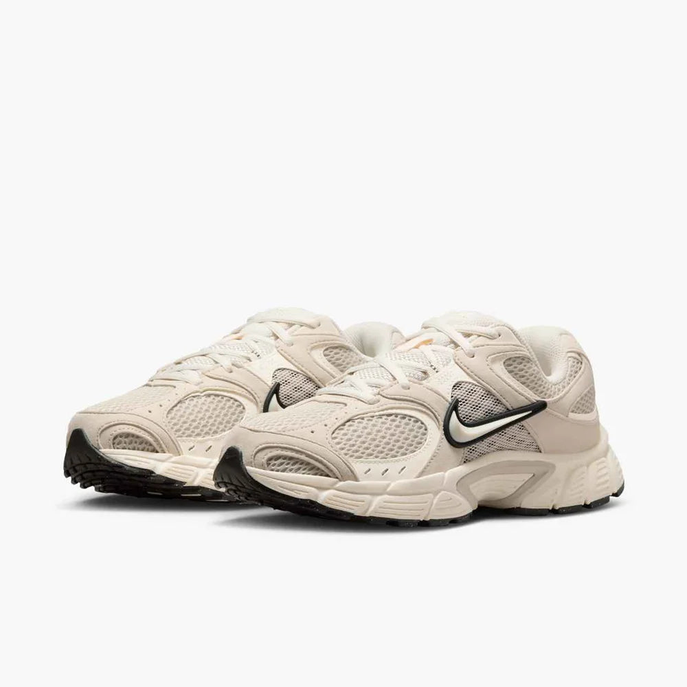Nike Women's V5 RNR