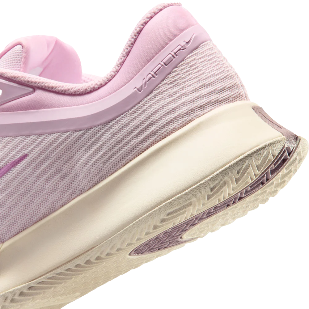 Nike Women's Vapor Pro 3 Premium Tennis Shoes