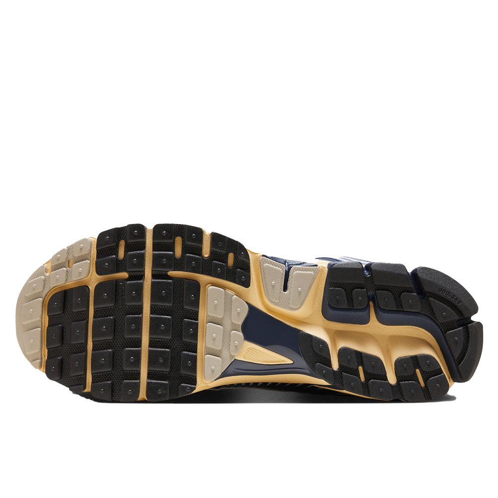 Nike Zoom Vomero 5 Men's Shoes