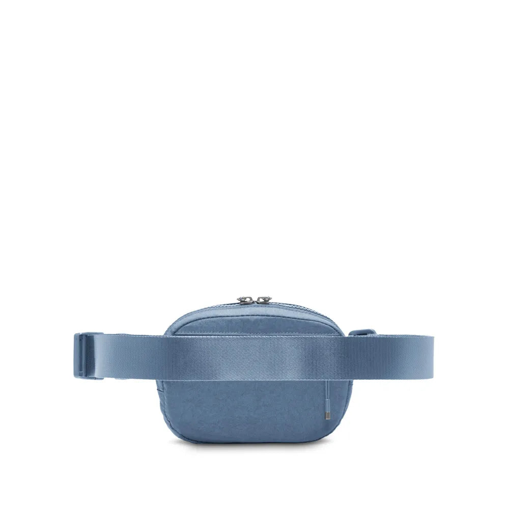 Nike Aura Crossbody Bag (2L)