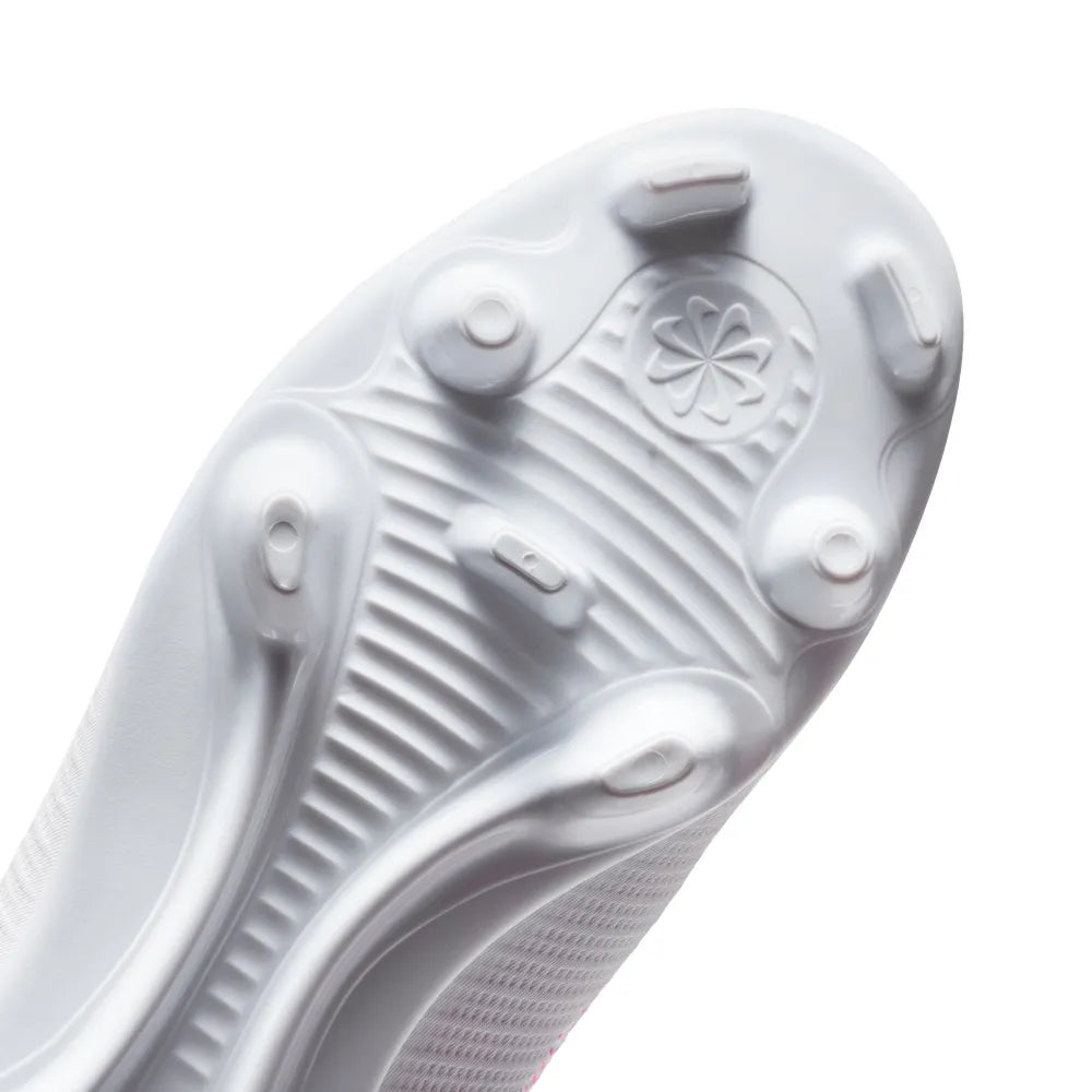 Nike Big Kids' Jr. Mercurial Vapor 17 Club Multi-Ground Low-Top Soccer Cleats
