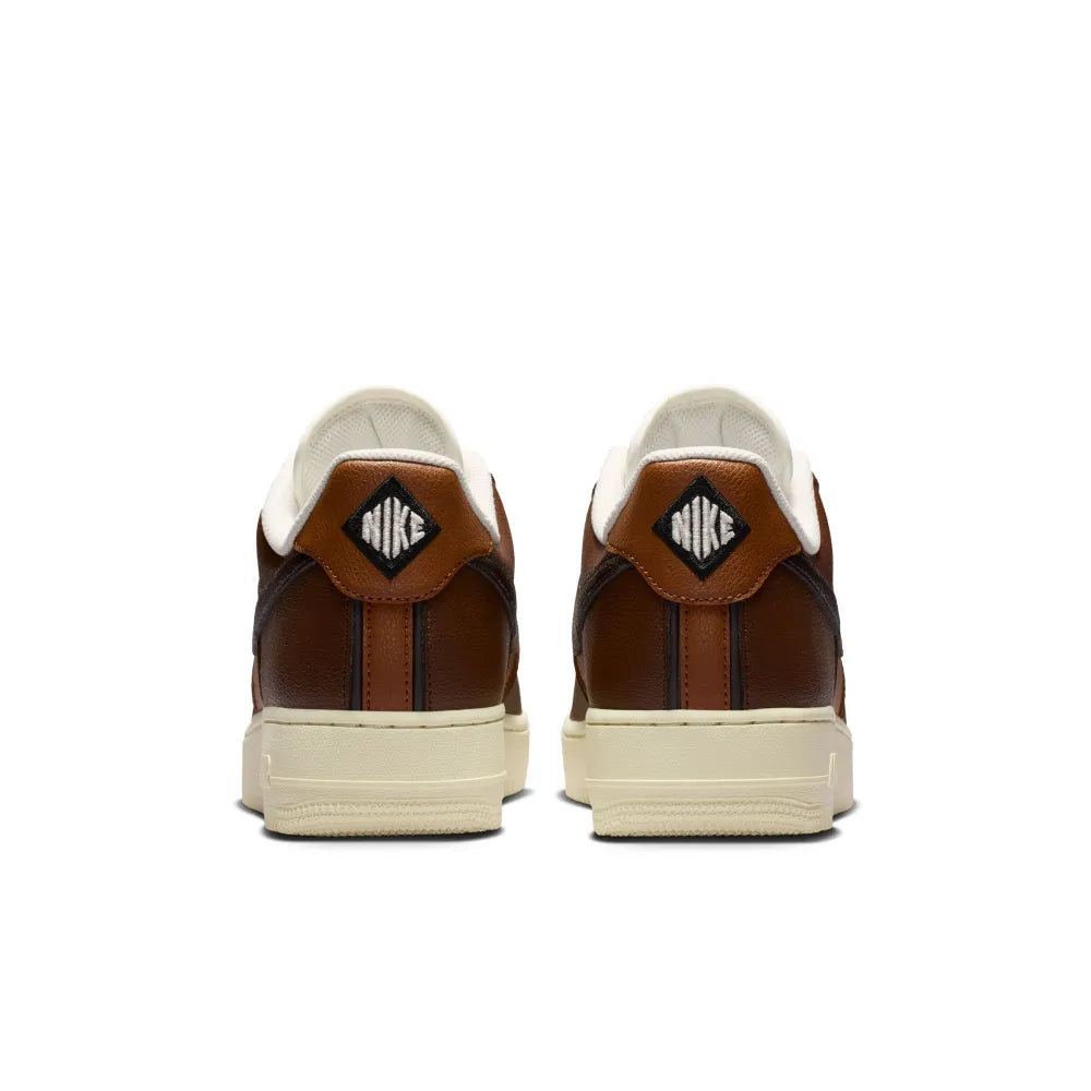 Nike Men's Air Force 1 '07 LV8 Shoes