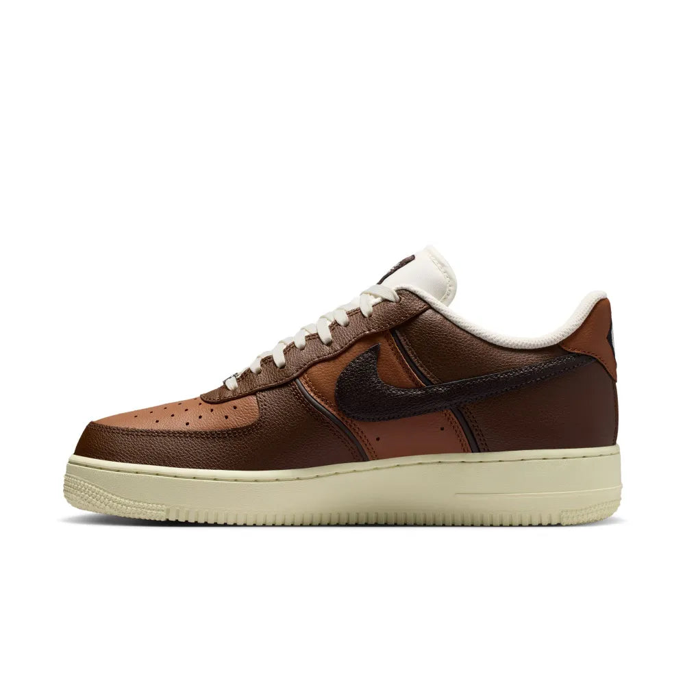 Nike Men's Air Force 1 '07 LV8 Shoes