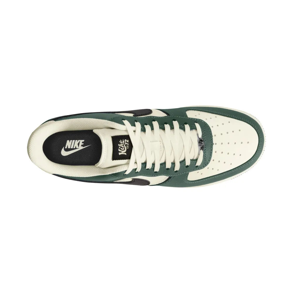Nike Men's Air Force 1 '07 LV8 Shoes