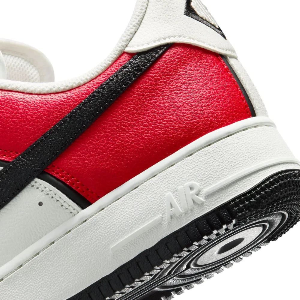 Nike Men's Air Force 1 '07 LV8 Shoes