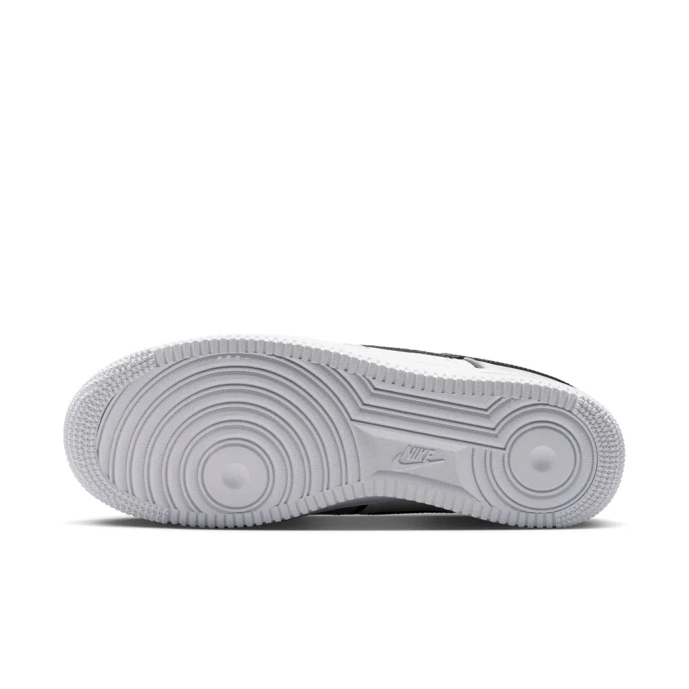 Nike Men's Air Force 1 '07 LV8 Shoes