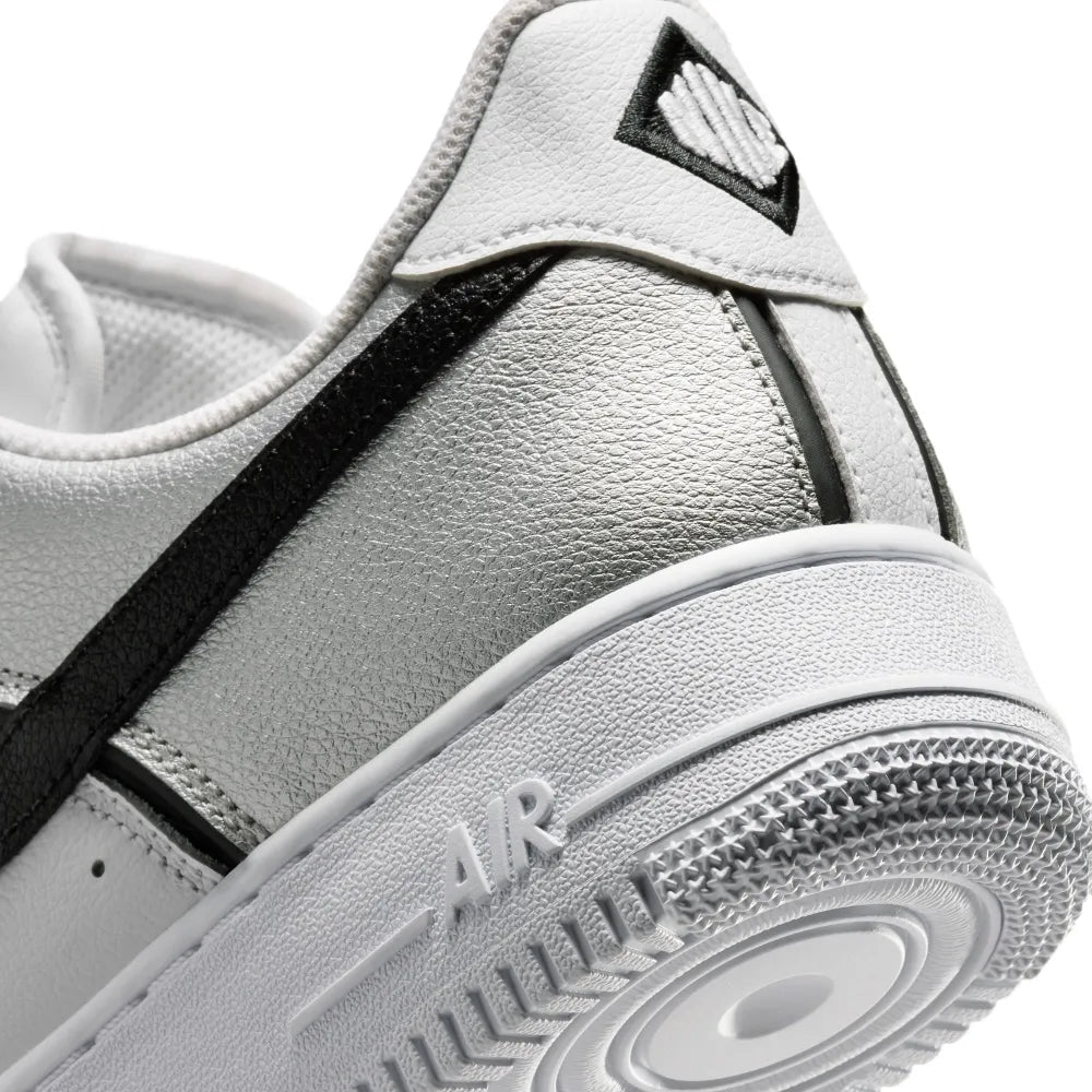Nike Men's Air Force 1 '07 LV8 Shoes