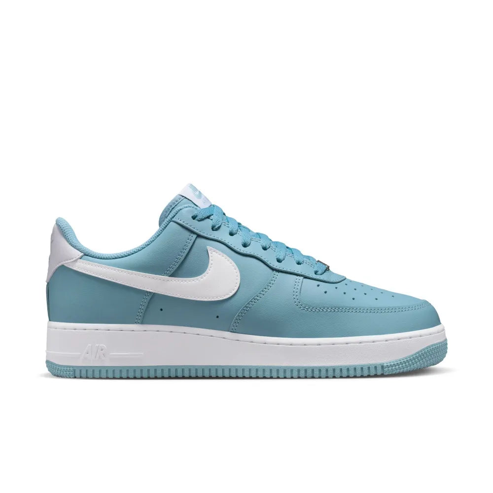 Nike Men's Air Force 1 '07 Shoes