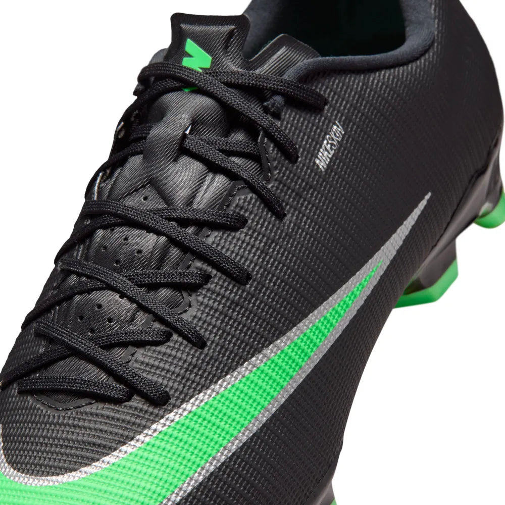 Nike Men's Mercurial Vapor 17 Academy Multi-Ground Low-Top Soccer Cleats