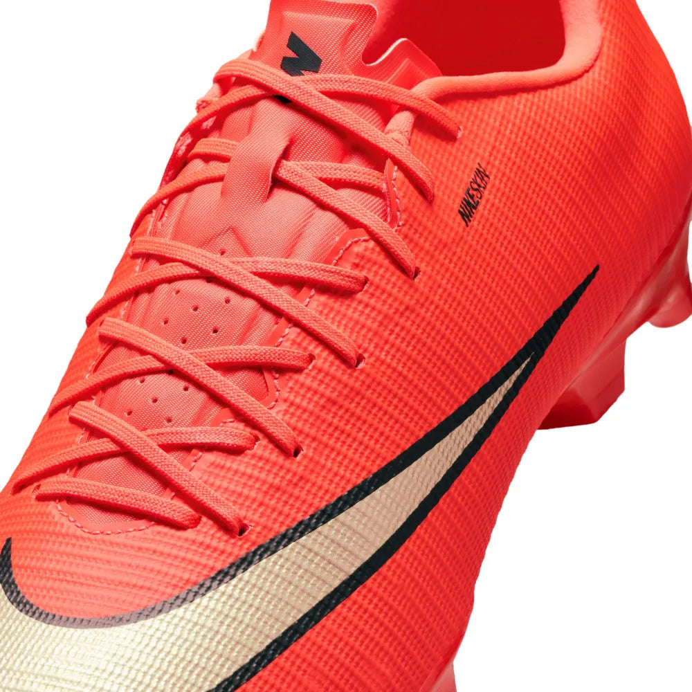 Nike Men's Mercurial Vapor 17 Academy Multi-Ground Low-Top Soccer Cleats