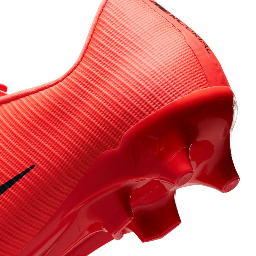 Nike Men's Mercurial Vapor 17 Academy Multi-Ground Low-Top Soccer Cleats
